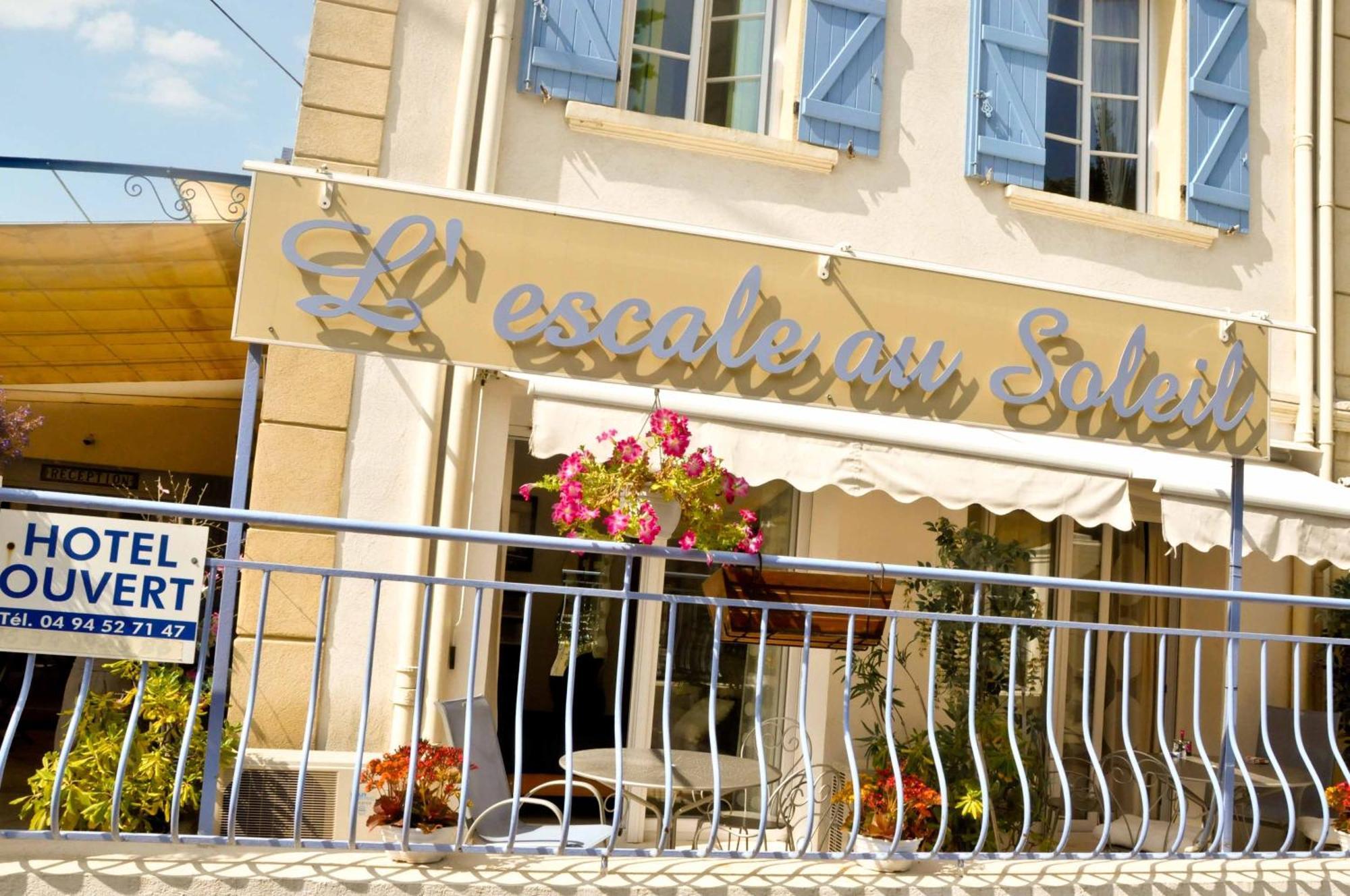 Hotel L'Escale Au Soleil サン・エギュルフ エクステリア 写真