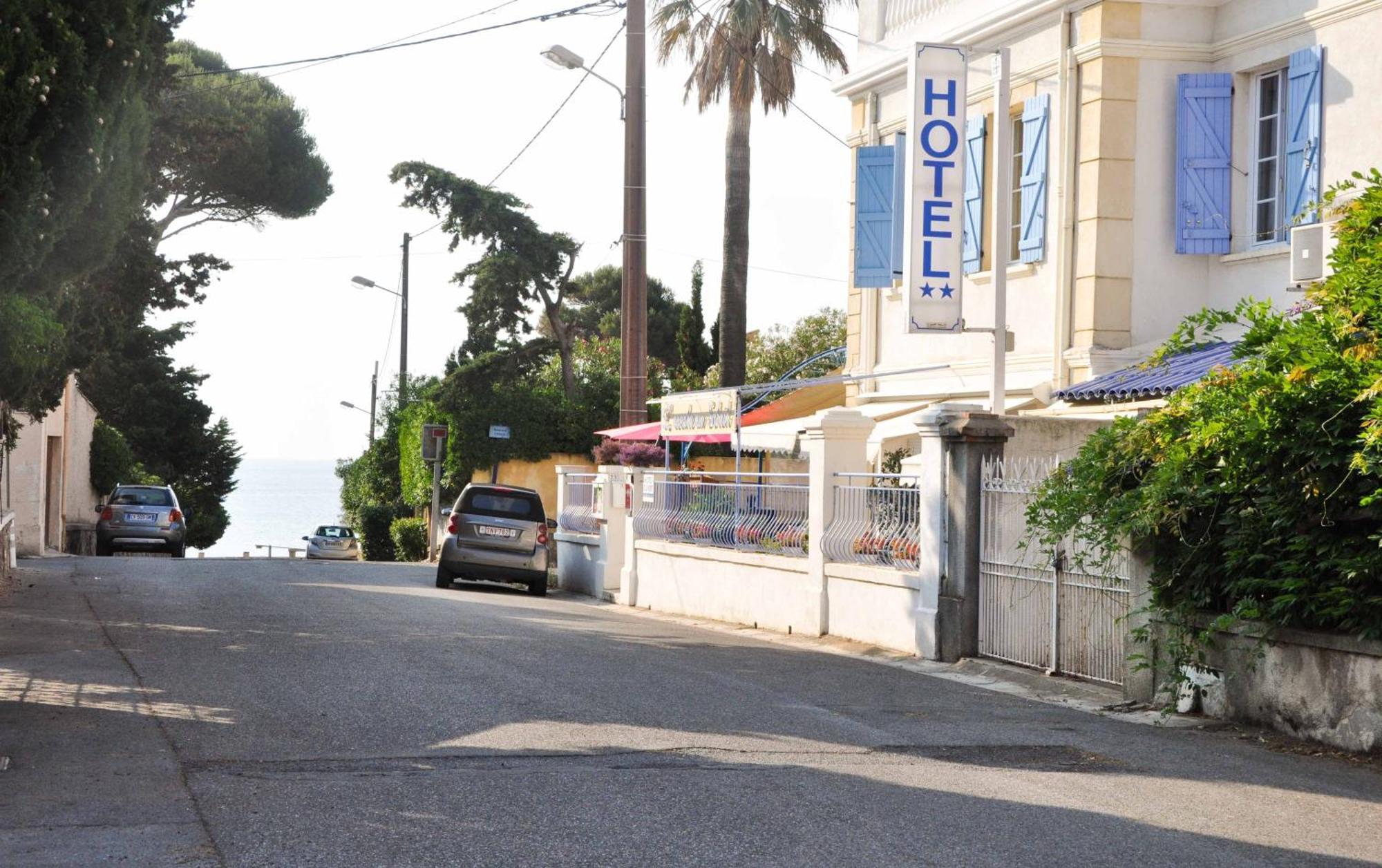 Hotel L'Escale Au Soleil サン・エギュルフ エクステリア 写真