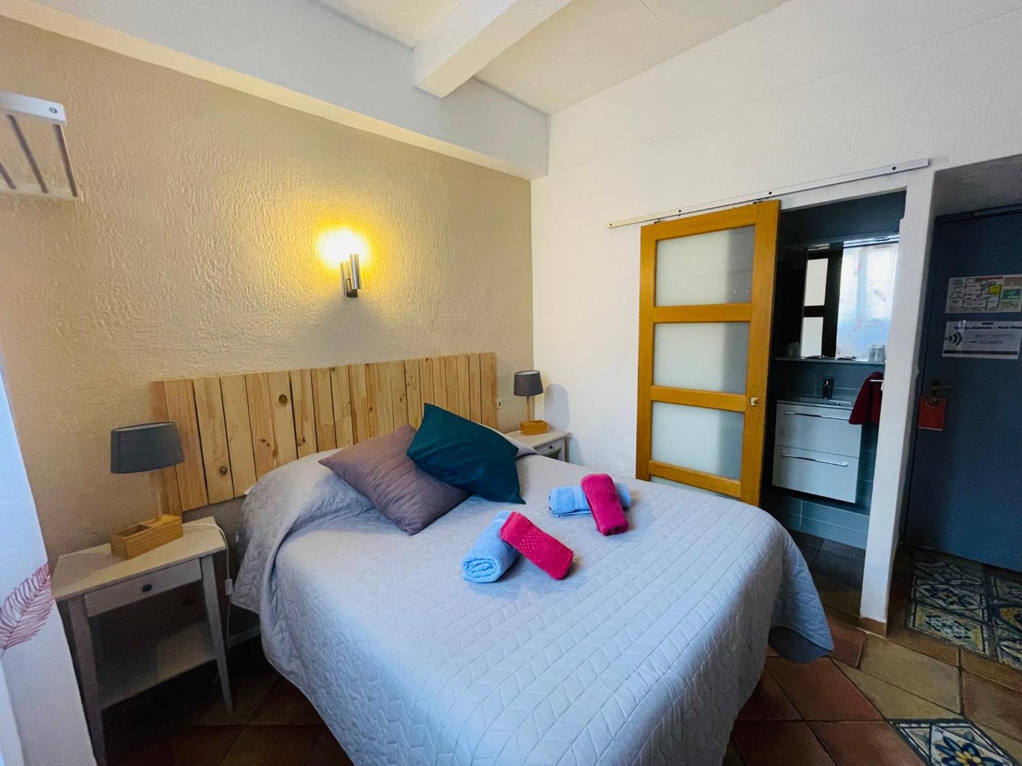 Hotel L'Escale Au Soleil サン・エギュルフ エクステリア 写真