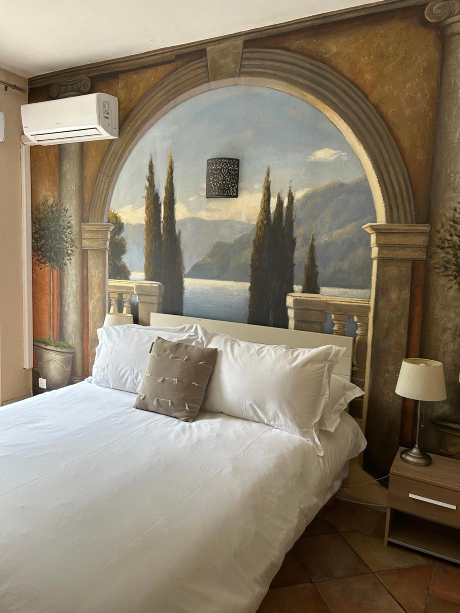 Hotel L'Escale Au Soleil サン・エギュルフ エクステリア 写真
